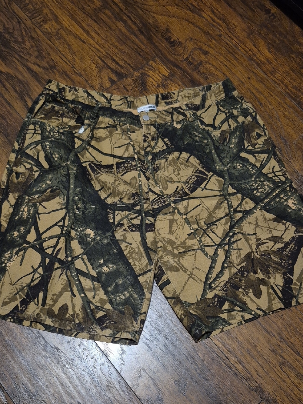 Fashion Nova Women's Camouflage Cargo Shorts in Tan and Olive